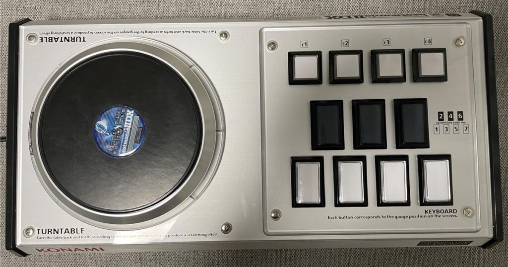 beatmania IIDX】プレミアムコントローラーのネジ交換について | ぺぺろぐ